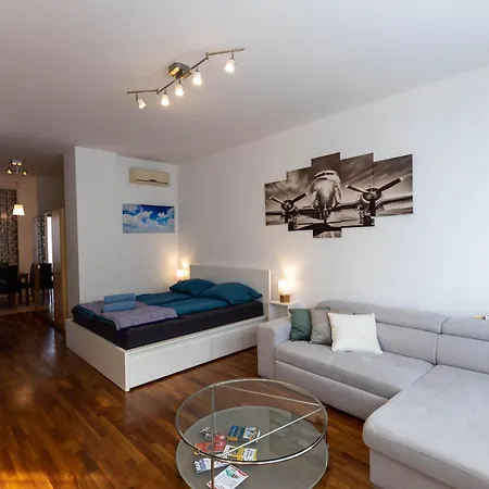 Downtown Pilot Apartmán